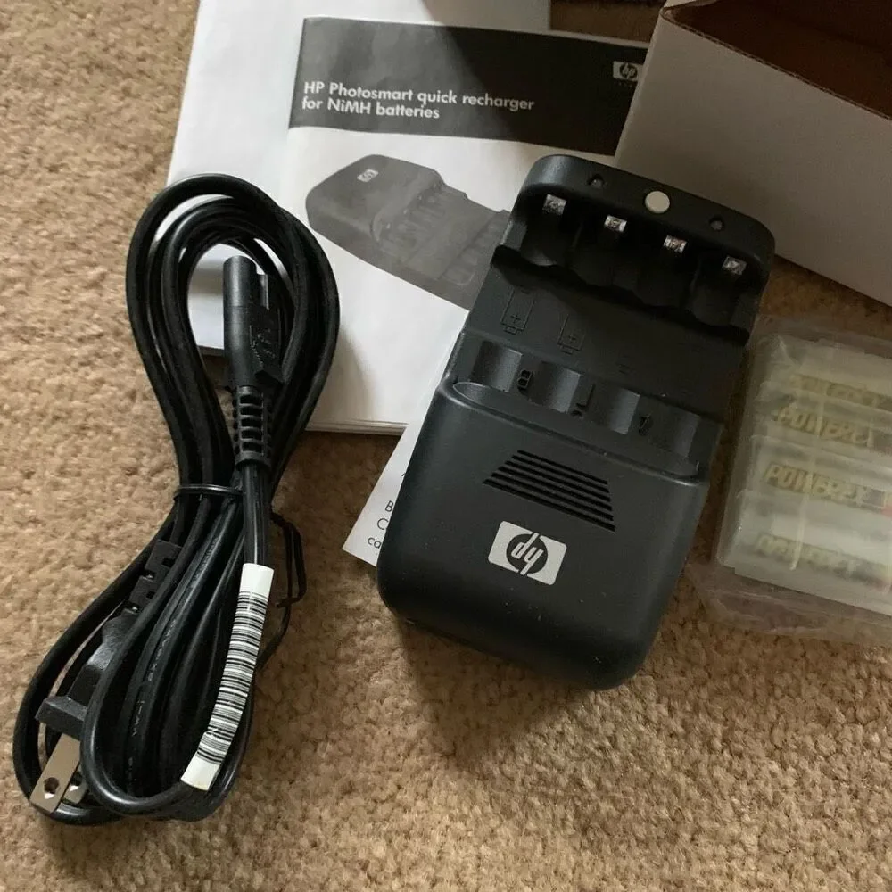 HP Photosmart M-Series Quick Recharge Kit New Open Box No Camera Case